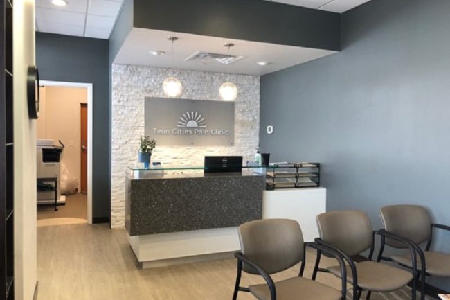 Twin-Cities-Pain-Clinic-Woodbury-MN-Front-Desk